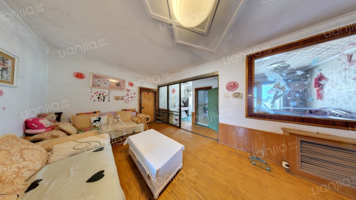 体育场白瓷砖楼二手房实景图