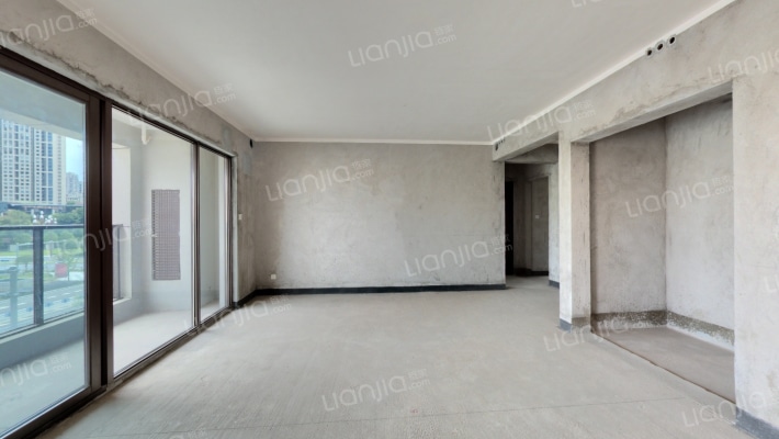 顶峰林语蝶院二手房实景图