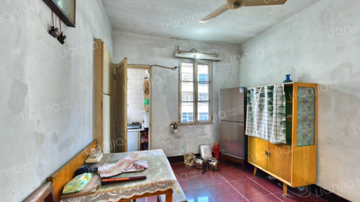 建筑新村二手房实景图