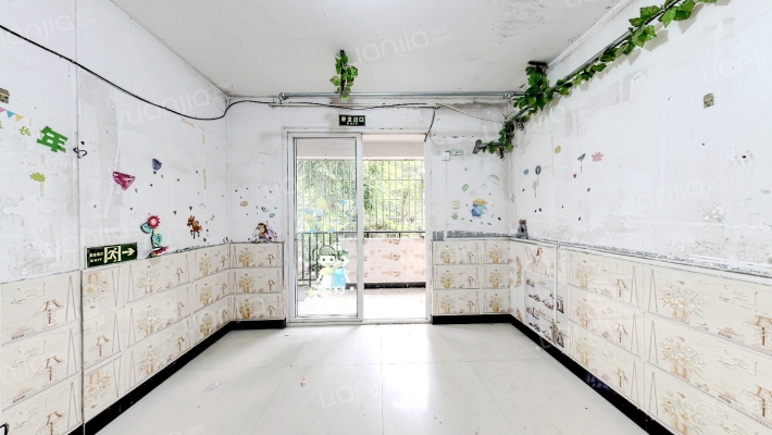 东山佳园二手房实景图