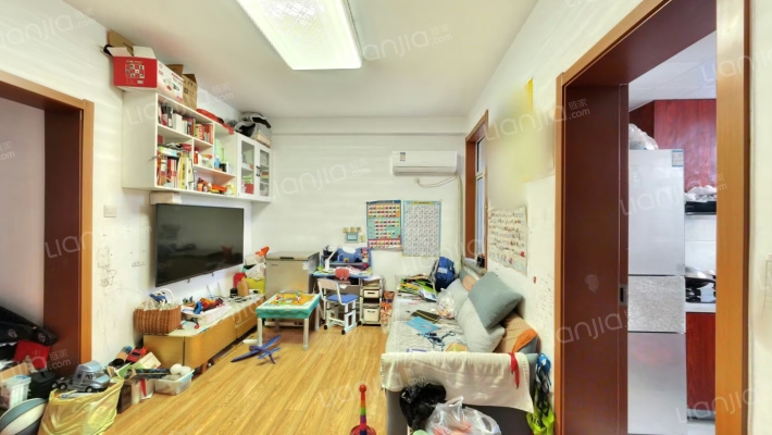 体育局宿舍二手房实景图