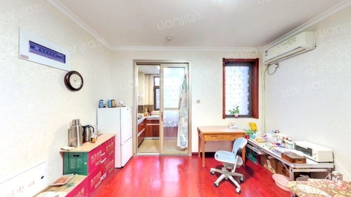 山师北街8号院二手房实景图