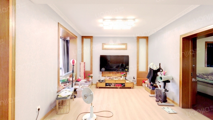 巴黎春天二手房实景图