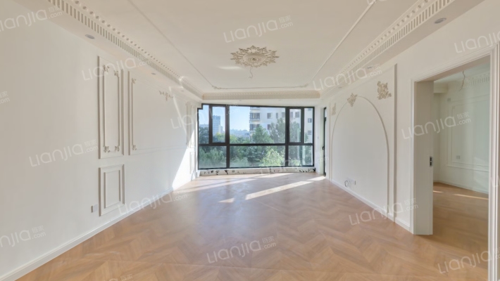 良运缤纷四季二手房实景图