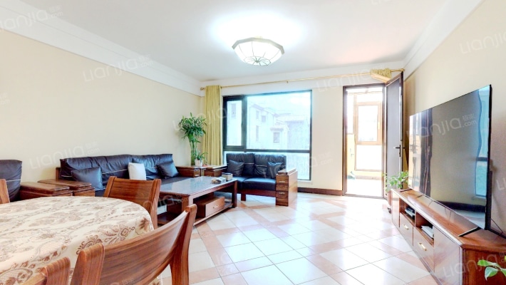 海阔水岸花墅二手房实景图