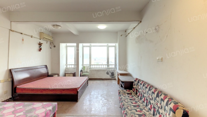 东城峰汇公寓二手房实景图