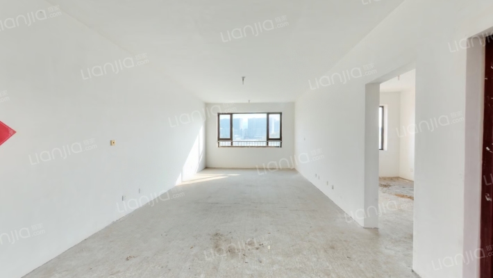 鲁商泰晤士小镇二手房实景图