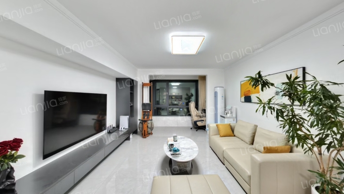 泰华滨河苑二手房实景图