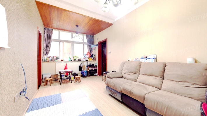 杨园街电信社区二手房实景图