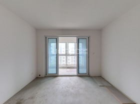 张北苑洋房，通透户型，视线好采光没有影响。