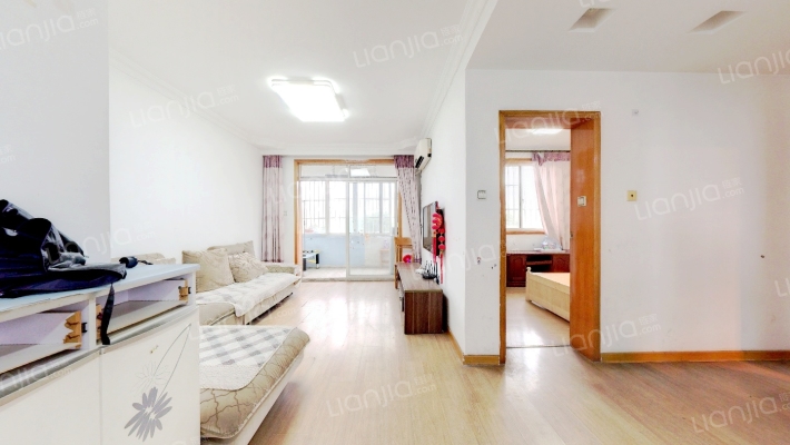 怡苑洋房二手房实景图