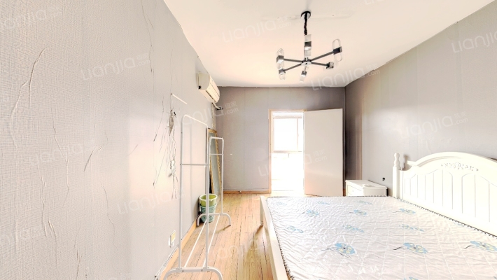 石油勘探院宿舍二手房实景图