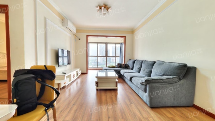 山海天二期二手房实景图