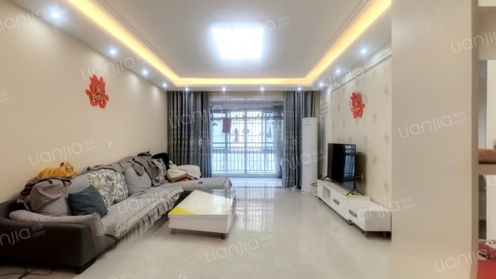 皇家花园二手房实景图