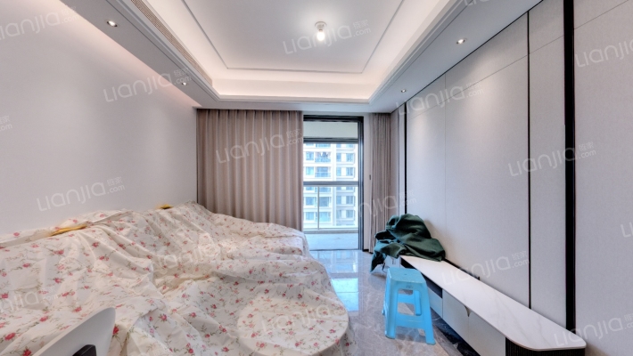 香港置地衿湖翠林云峯二期二手房实景图