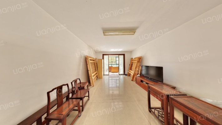 梁湖家园东区二手房实景图