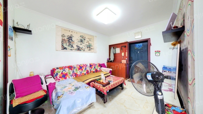 水岸花城，一线河景美宅诗意，标准现房，，即买即住-客厅