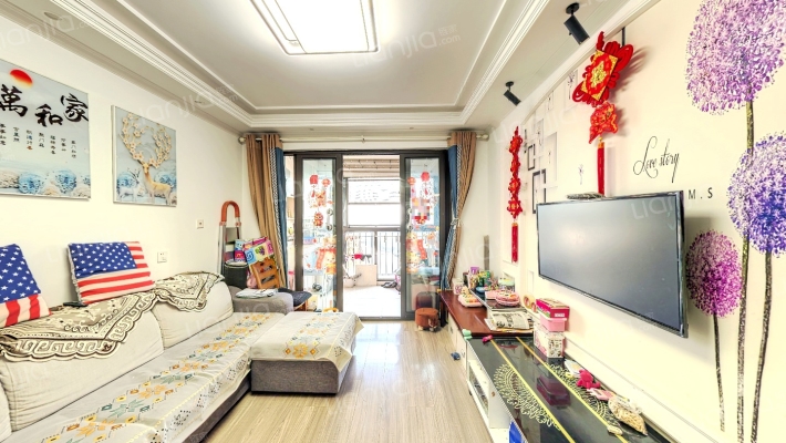 泓润新城华府二手房实景图