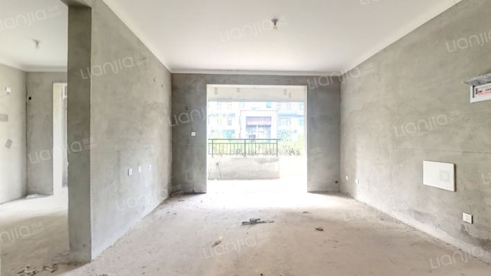 和郡二手房实景图