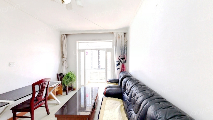 社会主义宿舍二手房实景图