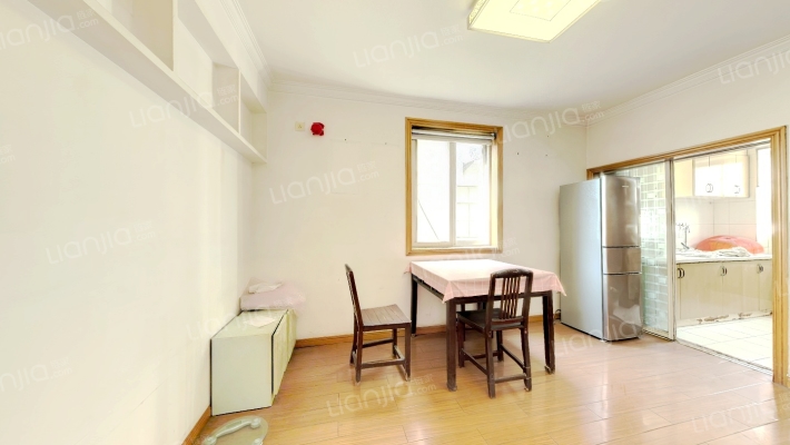 第四人民医院宿舍楼二手房实景图