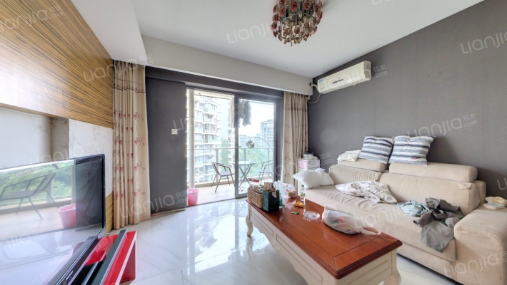 鹭岛国际四期二手房实景图