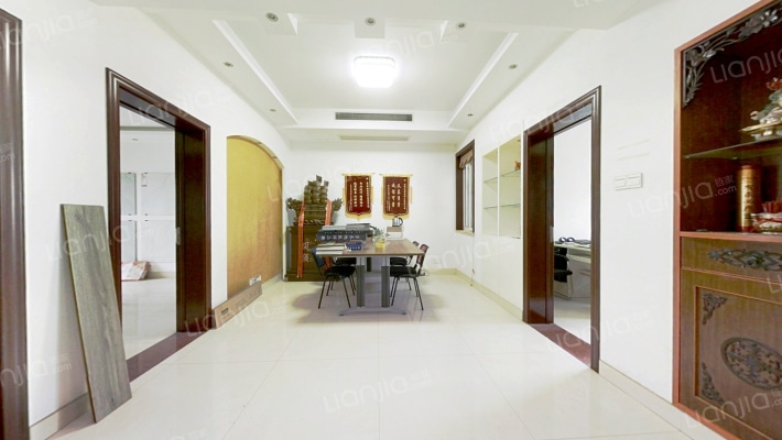 东进国际装饰城二手房实景图