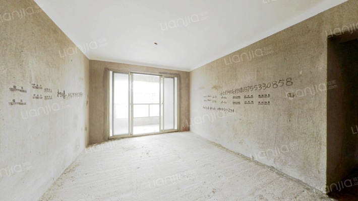 鹏辉中粮广场二手房实景图