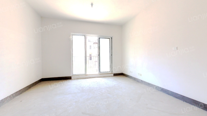 凭海临风御苑二手房实景图