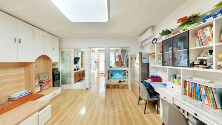 天龙华鹤二手房实景图