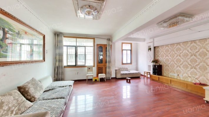 江夏商业街二手房实景图