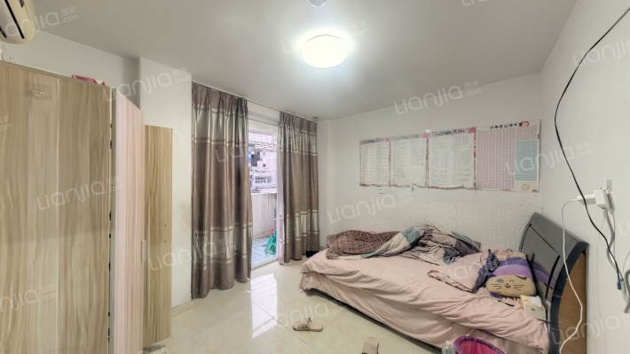 银河湾小区二手房实景图