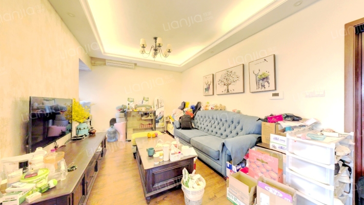 蓝光金悦派二手房实景图