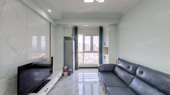 中铁水映加州公寓二手房实景图