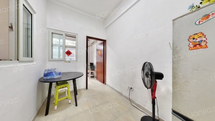 利安公寓二手房实景图