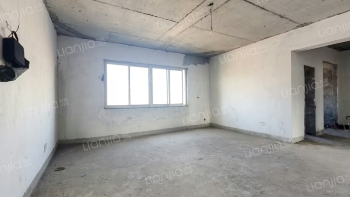 昌廉拍卖大厦二手房实景图