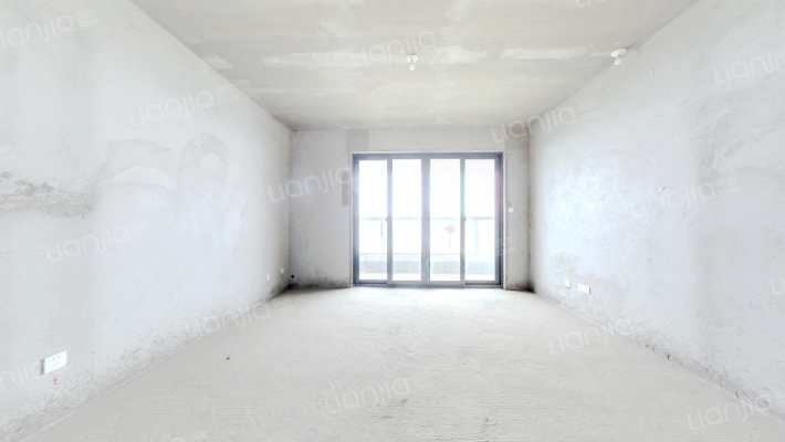 均和华府二手房实景图