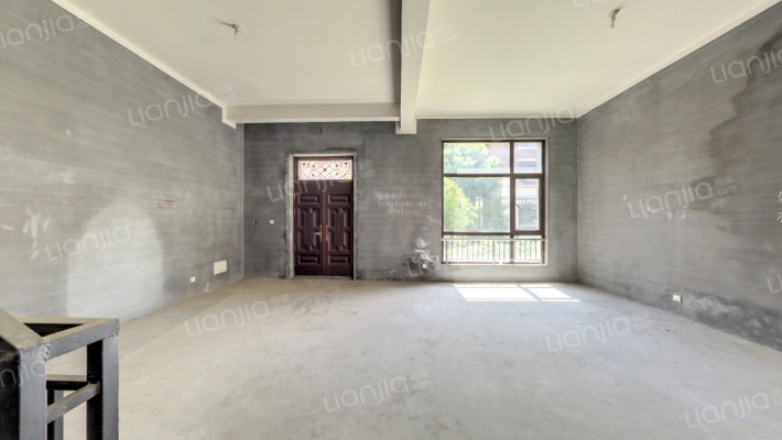 中央美墅二手房实景图