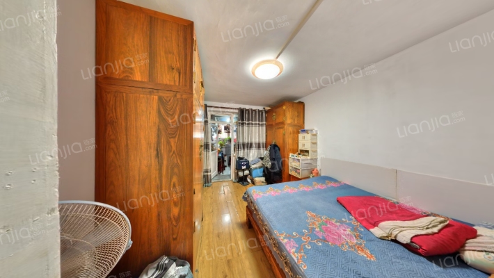 存诚里二手房实景图