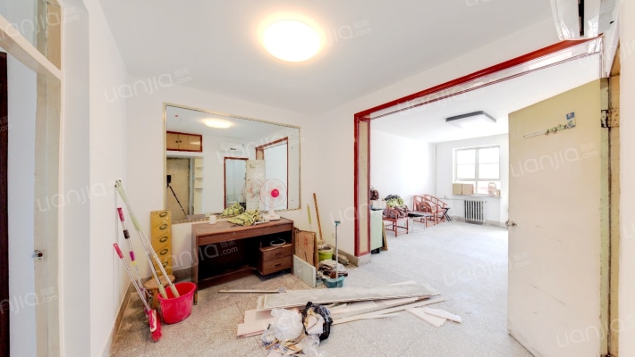 市二人民医院宿舍二手房实景图