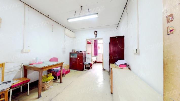 华电一宿舍二手房实景图