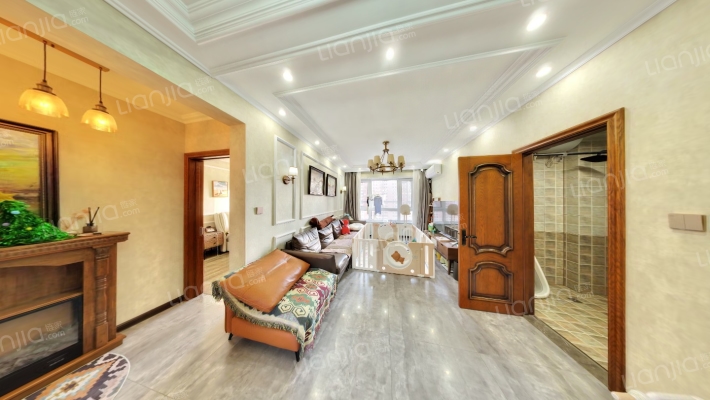 龙跃金水湾二手房实景图