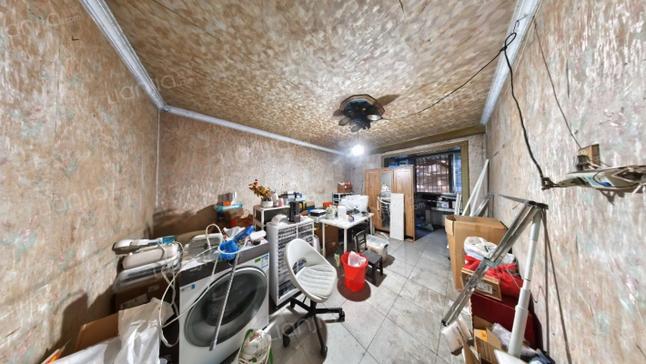 东方公司宿舍二手房实景图