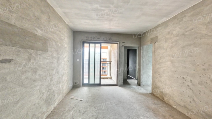 蓝爵花园二手房实景图