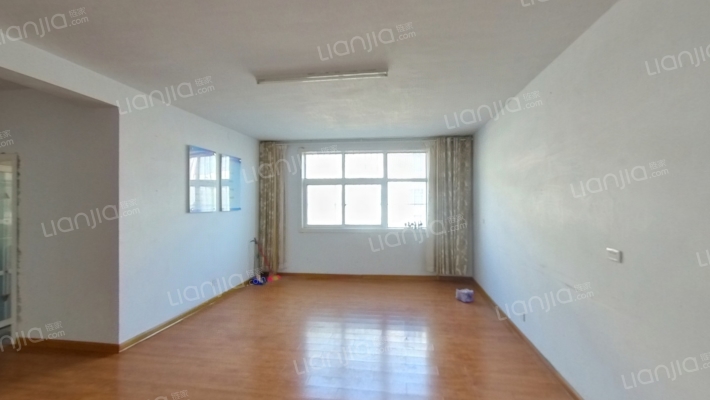 园林小区二手房实景图