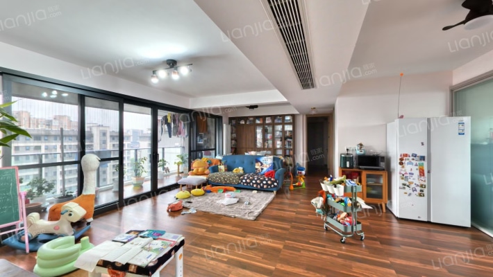 美的云开东方二手房实景图