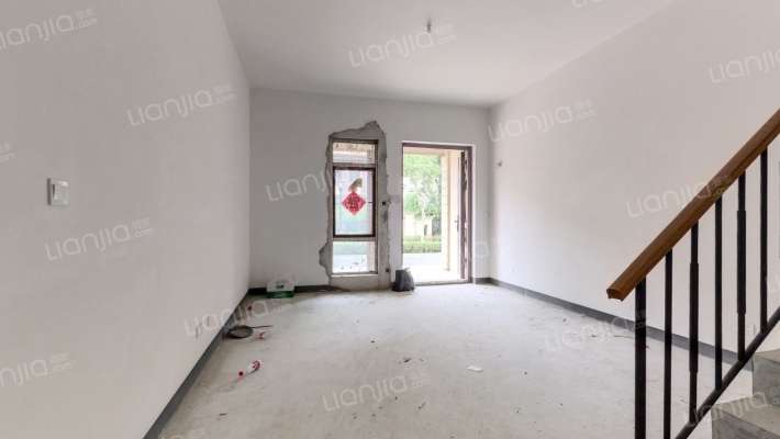 郦湖美墅二手房实景图