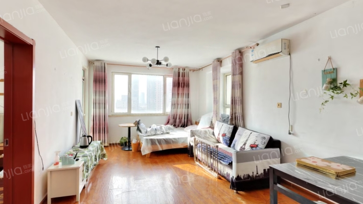 银领国际二手房实景图