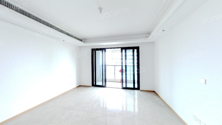 世茂中南璀璨云堤二手房实景图