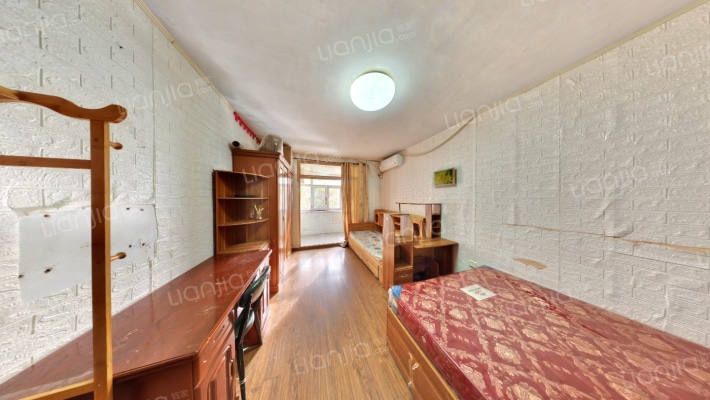 卫华里二手房实景图